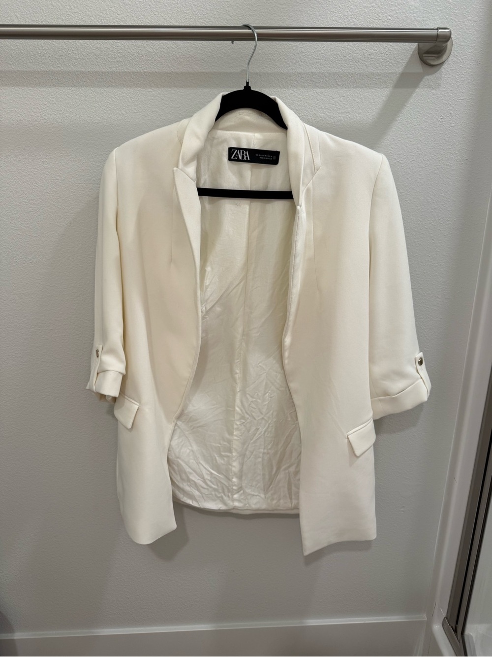 Zara White Open-Front Roll-Sleeve Blazer